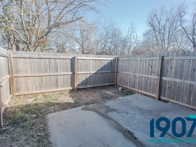 611 Sinclair Dr — Photo 19