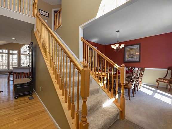 3rd image of 5097 Burrell Dr