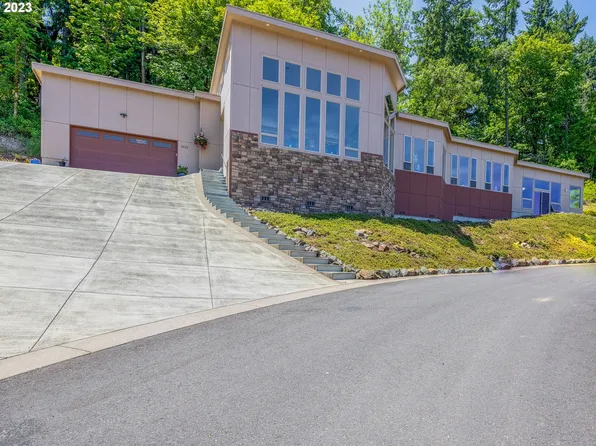 3436 Mountain Ash Blvd, Eugene, OR 97405
