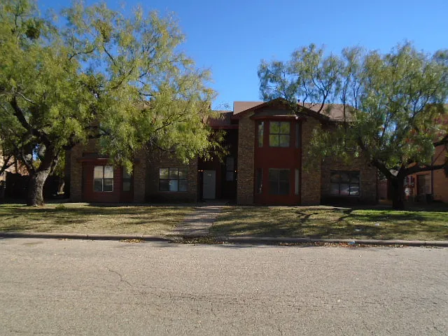 909 Bruce Way