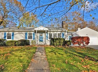4 Arnold Dr, Cumberland, RI 02864