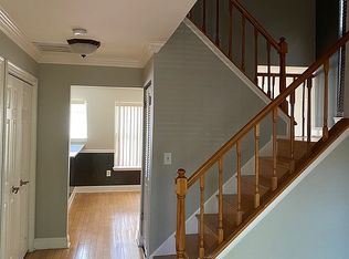 29 Delikat Ln, Sayreville, NJ 08872