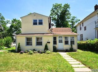 72 Harris Ave, Freeport, NY 11520