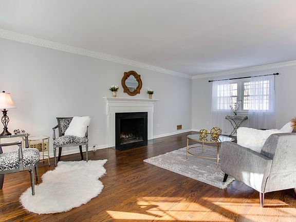 4th image of 6190 Hardy Dr