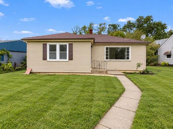 2922 Hillside Ct, Rockford, IL 61108