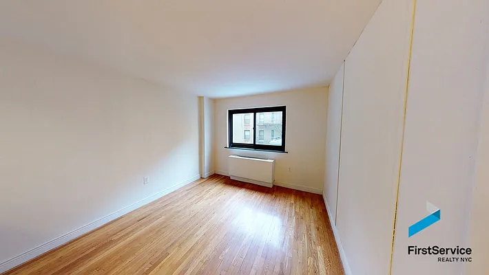 Rented by FirstService Realty (legacy) | media 25