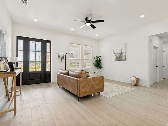 5th image of 12911 Nuevo Arroyo Dr