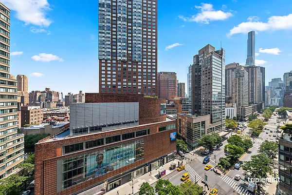 Sold by Triplemint | media 26