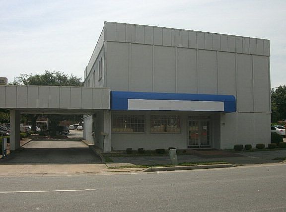 2nd image of 115 N Church St