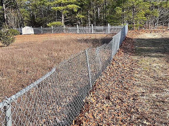 4th image of 92 Fox Run Ln
