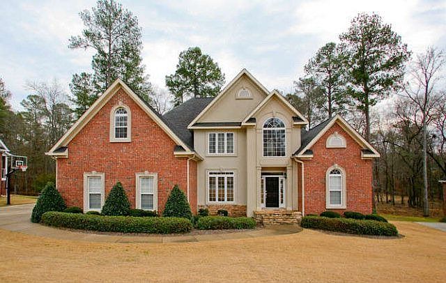 1st image of 654 Deerwood Way