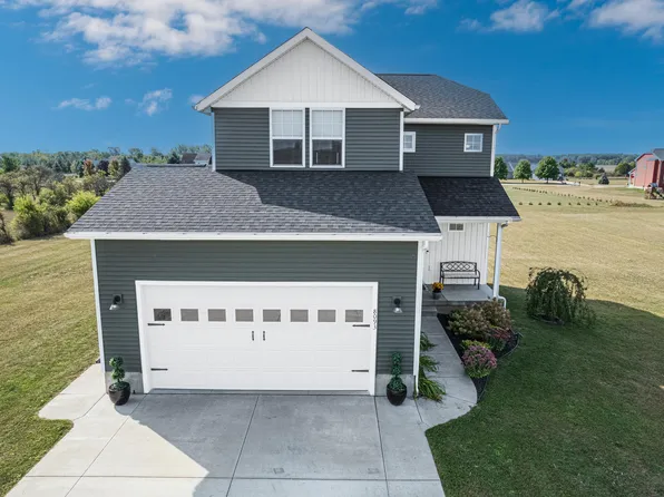 8093 Idared Rd, Saint Johns, MI 48879