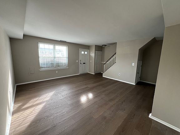 4th image of 2426 Hillock Ct #2426