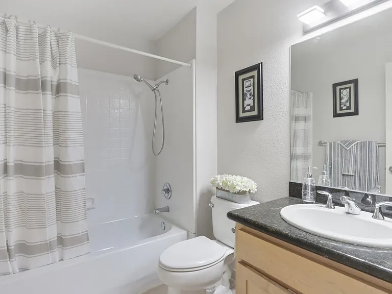 900 Cambridge Dr #51 — Photo 13