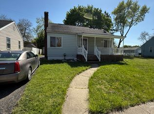 2709 Mackin Rd, Flint, MI 48504