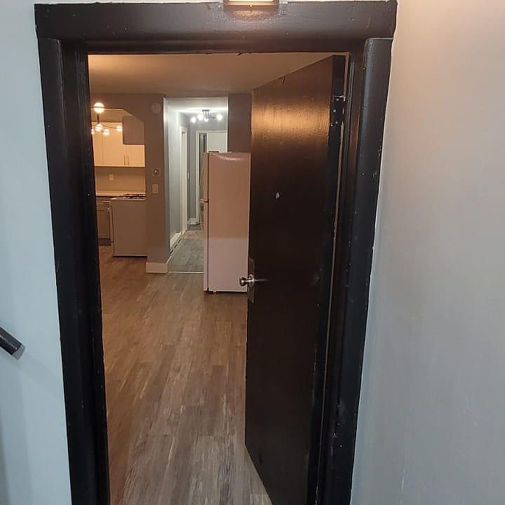 1st image of 5 Gidney Ave #A