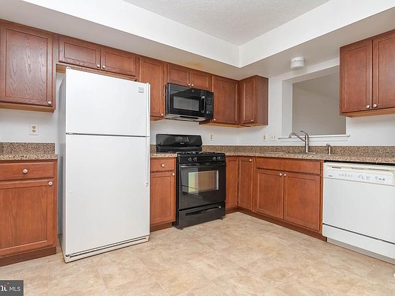 5th image of 103 Remington Cir