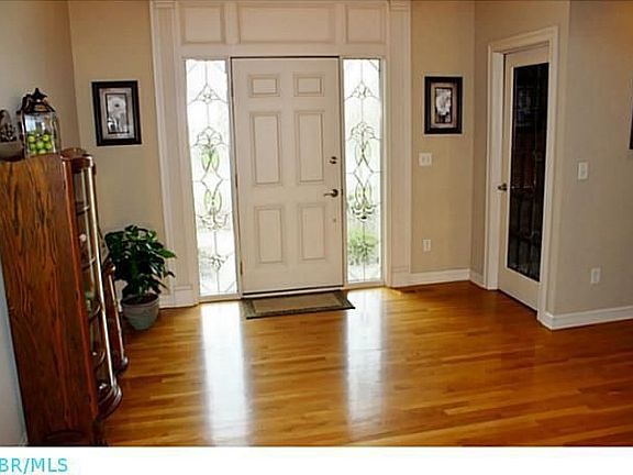 2nd image of 4164 Village Club Dr