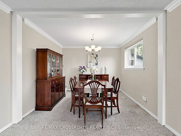 3rd image of 27 Hagerman Blvd