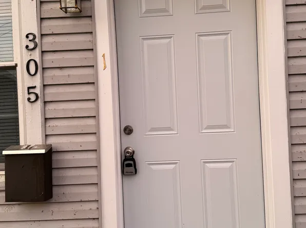 305 4th Ave APT 1, Quantico, VA 22134