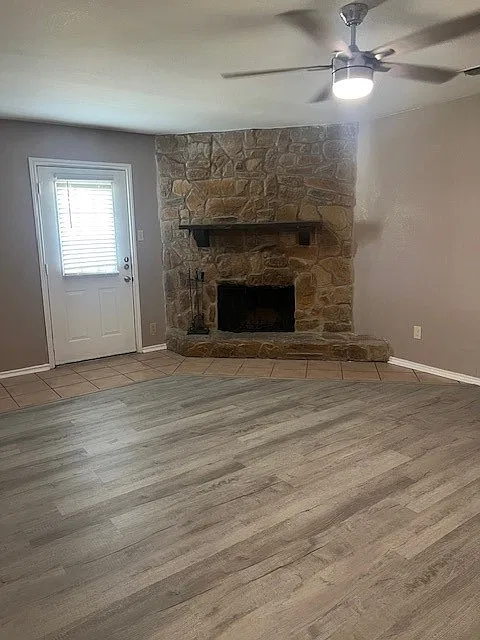 3 bed, 2.0 bath, 1288 sqft, $1,800 — Photo 2