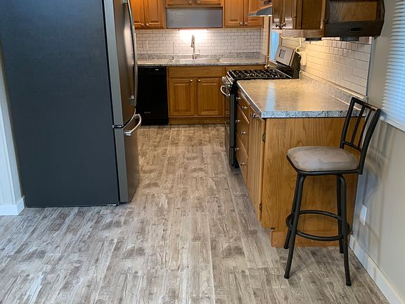 Dining room and kitchen 