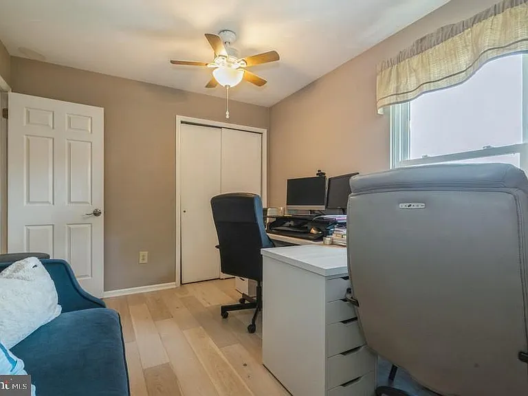 104 Apley Dr — Photo 11