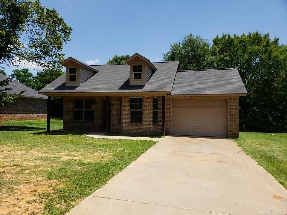1st image of 213 Jasmine Ln