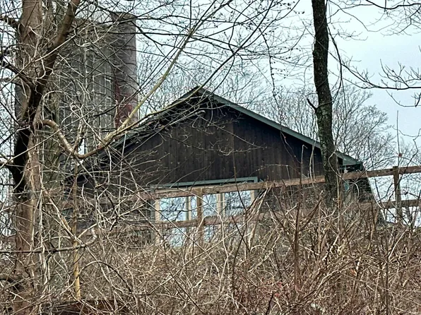 85 Poverty Hollow Rd, Newtown, CT 06470