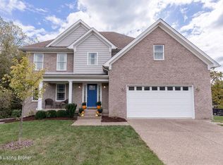 3203 Rolling Oak Blvd, Louisville, KY 40214
