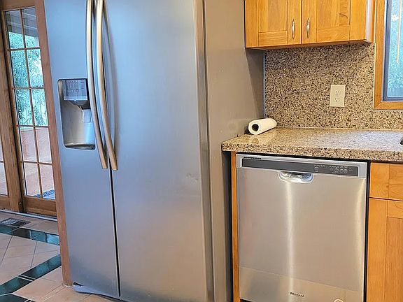 4th image of 12431 NE 146th Pl