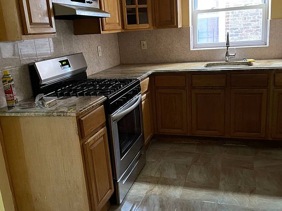 4th image of 8807 Bedell Ln #1
