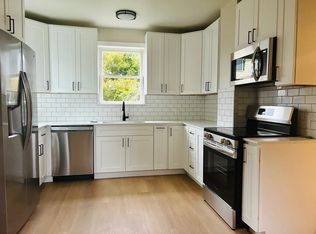 2661 8th Ave W, Seattle, WA 98119