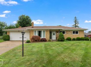 37170 Marion Dr, Sterling Heights, MI 48312