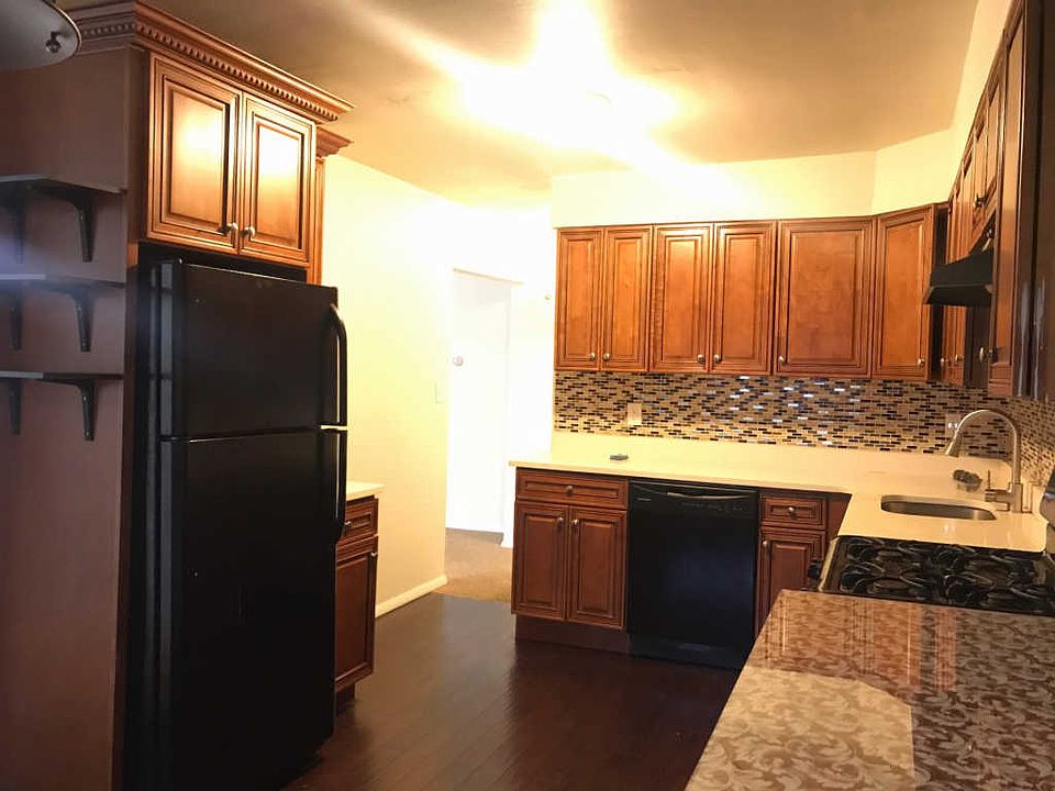 1st image of 21314 Hillside Ave #C