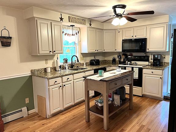 2nd image of 60 Woodside Dr