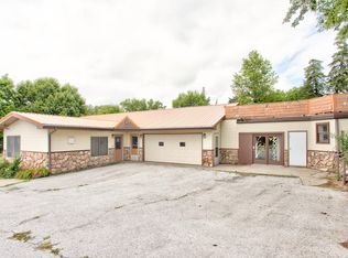 111 S Oak St, Carson, IA 51525