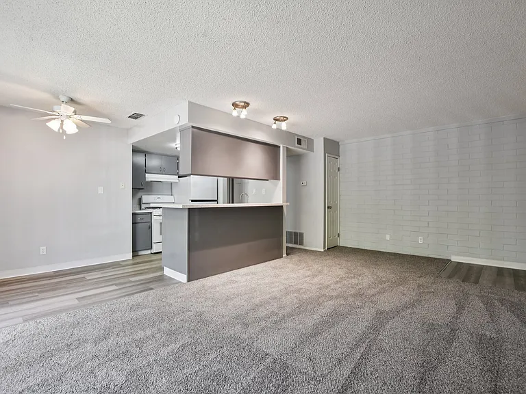 The Meadows Apartments — Photo 8