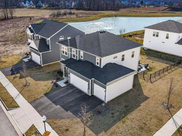 701 Titleist Dr, Sunbury, OH 43074