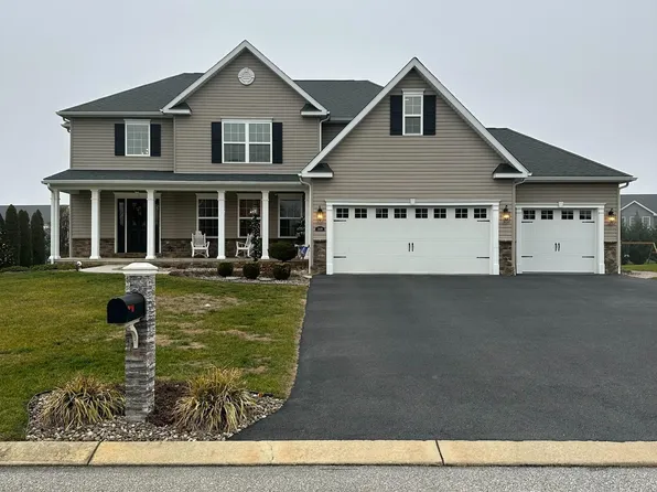 2449 Cornwall Rd, Chambersburg, PA 17202