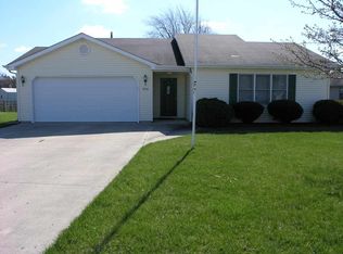 804 Deer Ridge Xing, Auburn, IN 46706