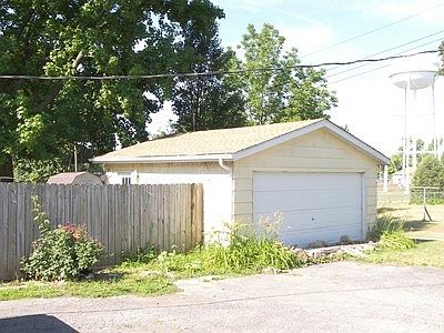 2nd image of 1508 Benton Ave