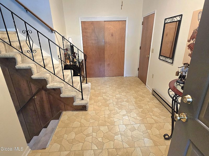 2nd image of 12 Winkel Way