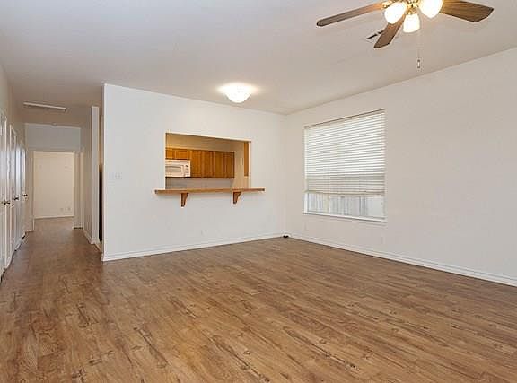 4th image of 126 Sandstone Dr APT G