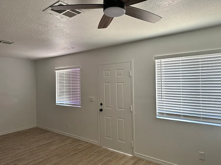 2250 W Southern Ave #14 — Photo 6