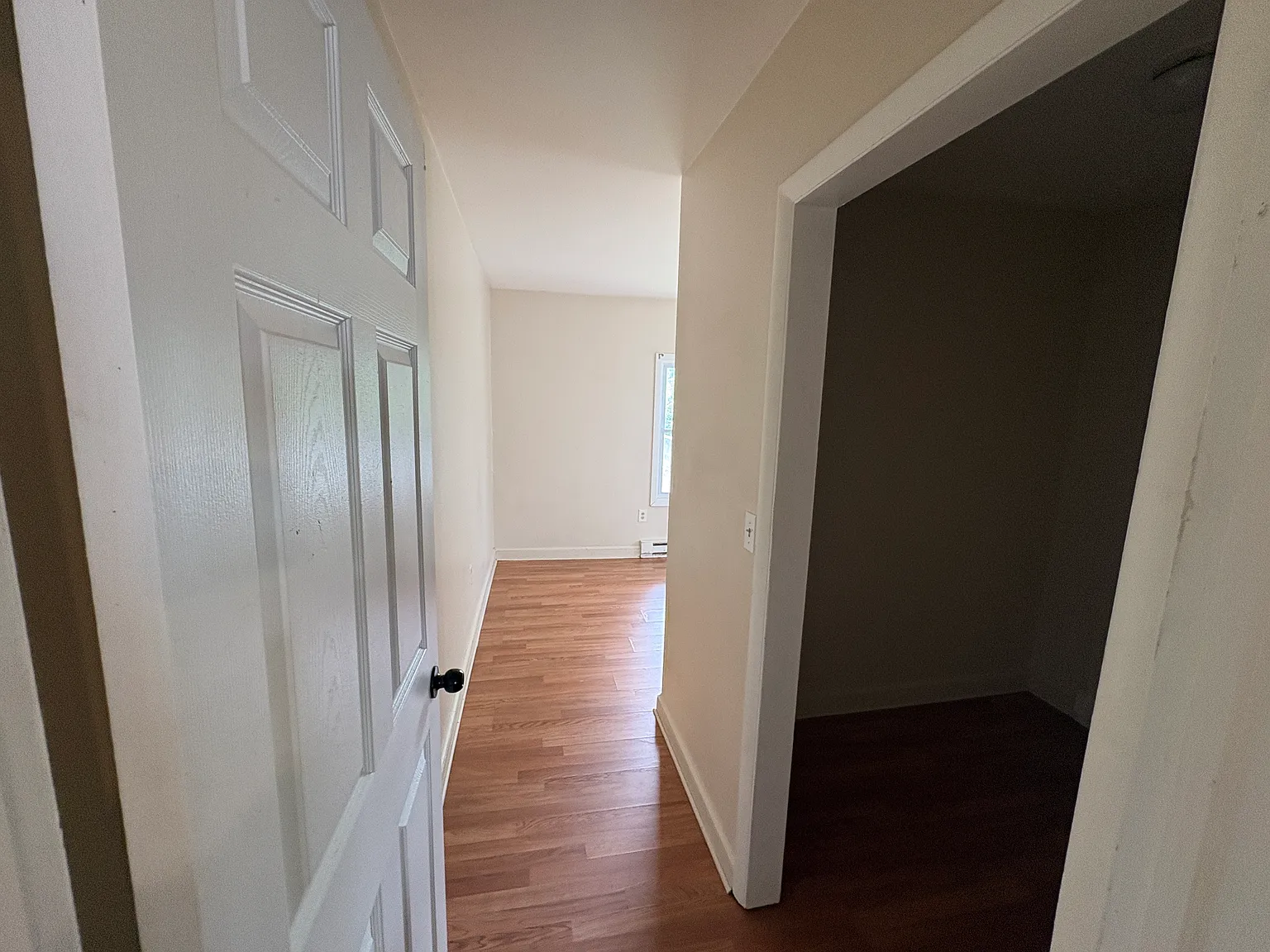 588 Coates St — Photo 4