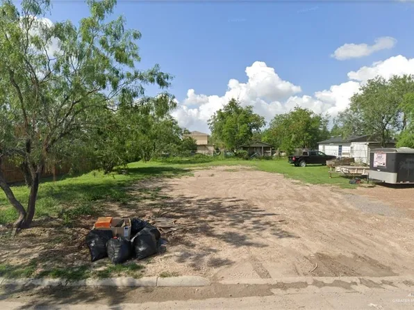 345 E Darlene Dr, Pharr, TX 78577