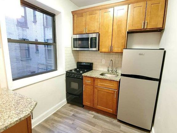3rd image of 1 Chester Ct #A2a