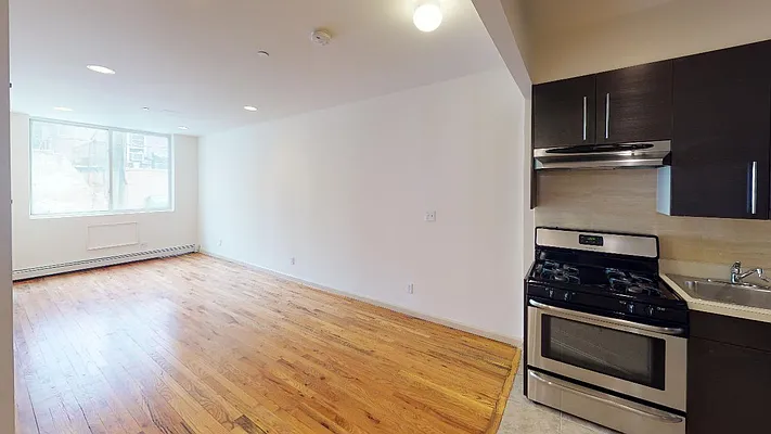 Rented by Metro Garden Realty NYC | media 8