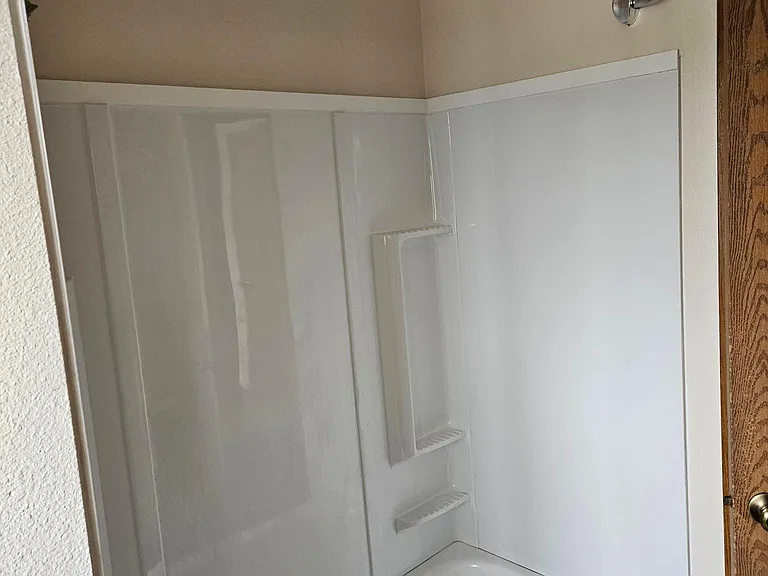 202 SE 3rd St #3 — Photo 8